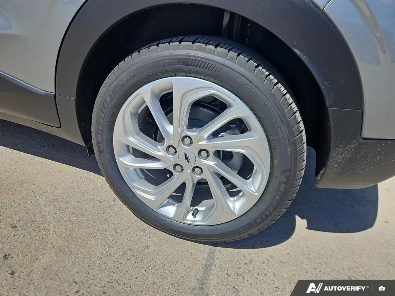 Chevrolet Bolt снимка Chevrolet Bolt