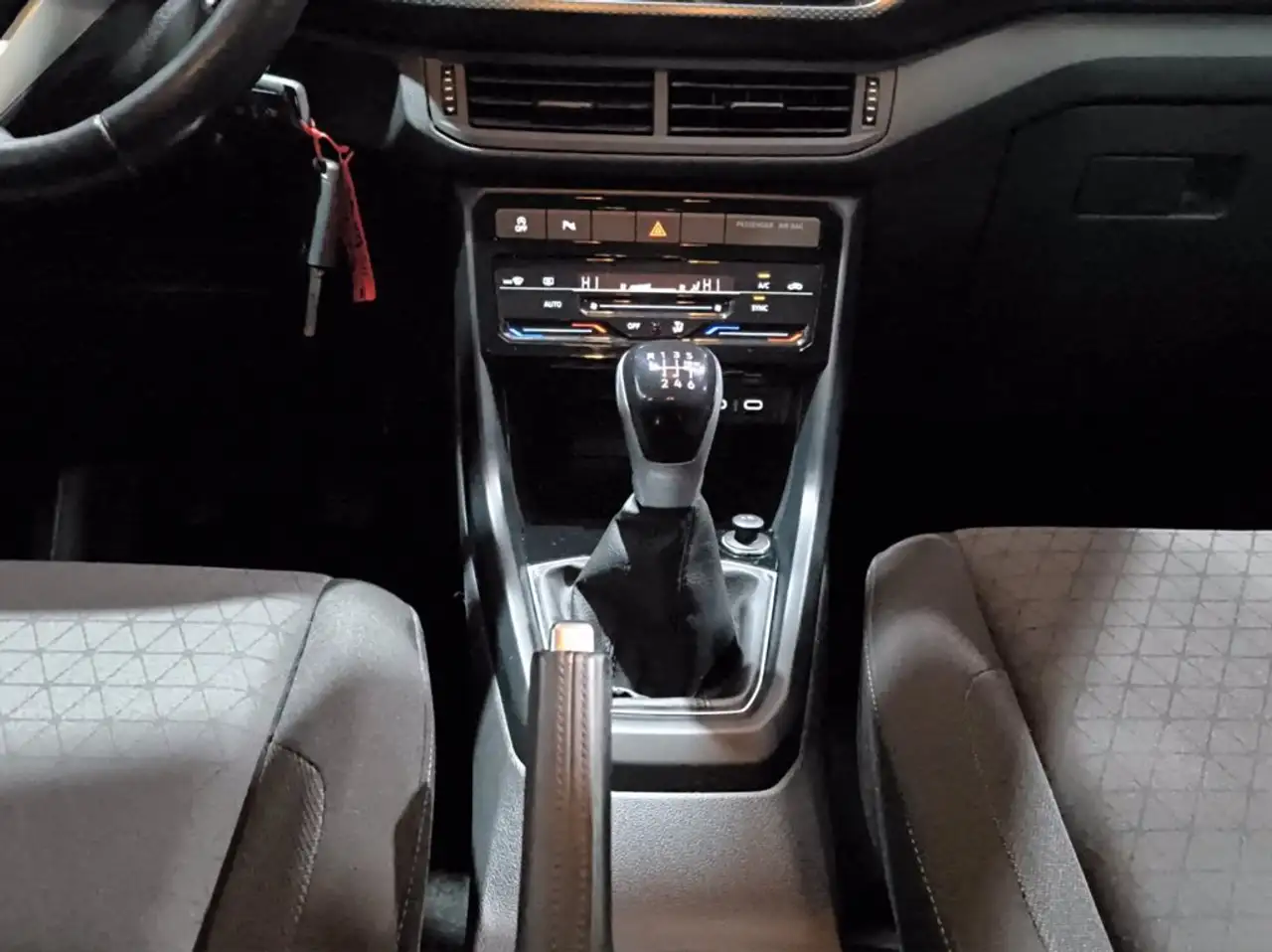 Volkswagen T-Cross 1.0 tsi style 110cv 19