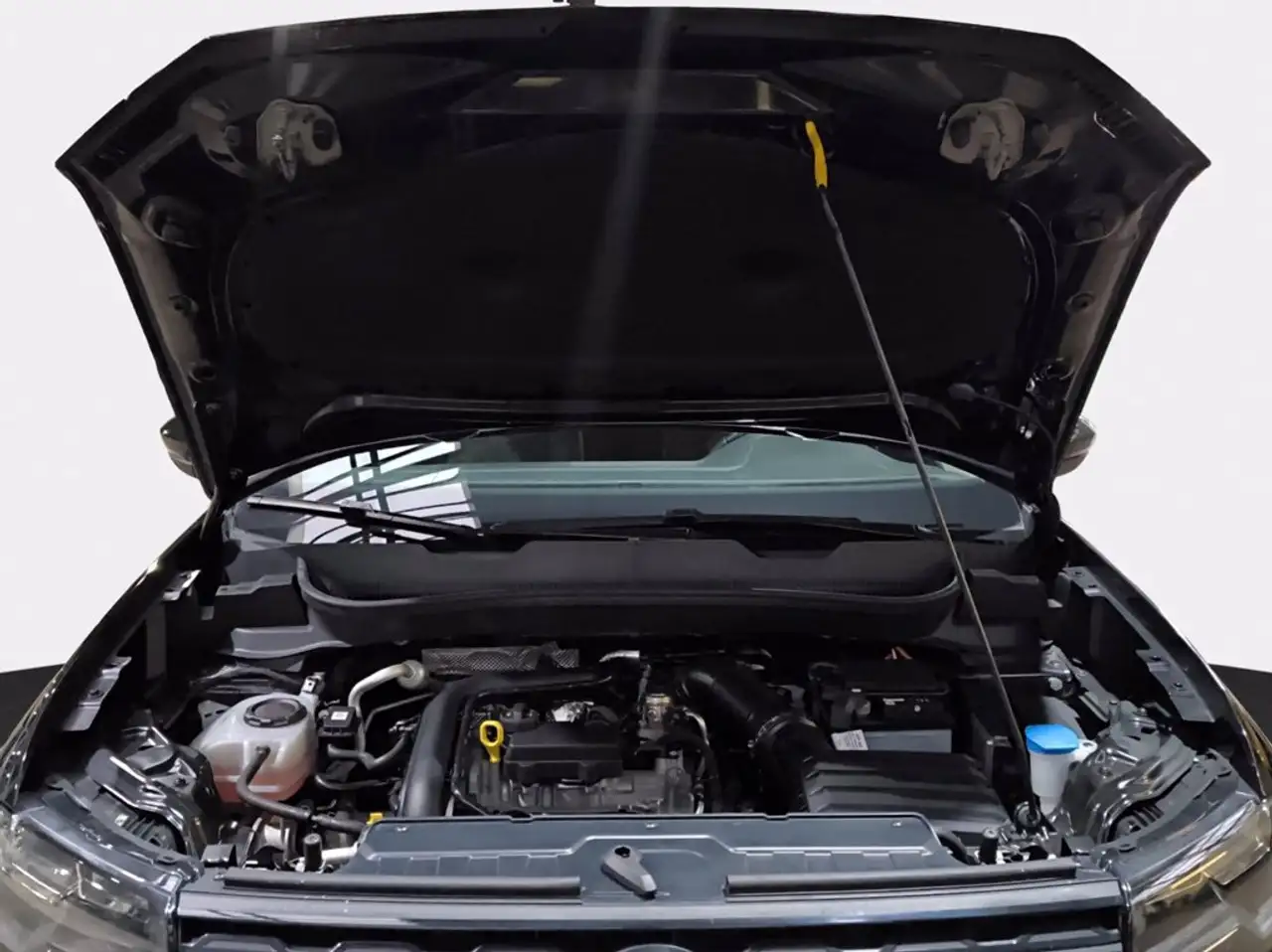 Volkswagen T-Cross 1.0 tsi style 110cv 10