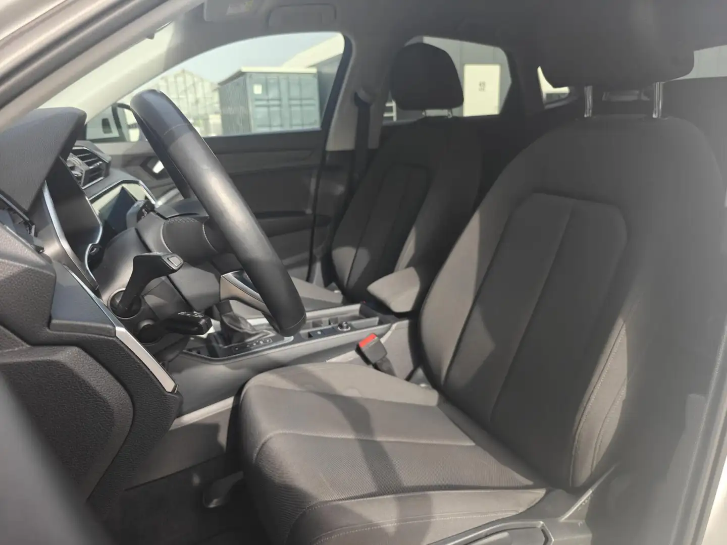 Audi Q3 Sportback 45 TFSI e Advanced Edition Weiß - 2