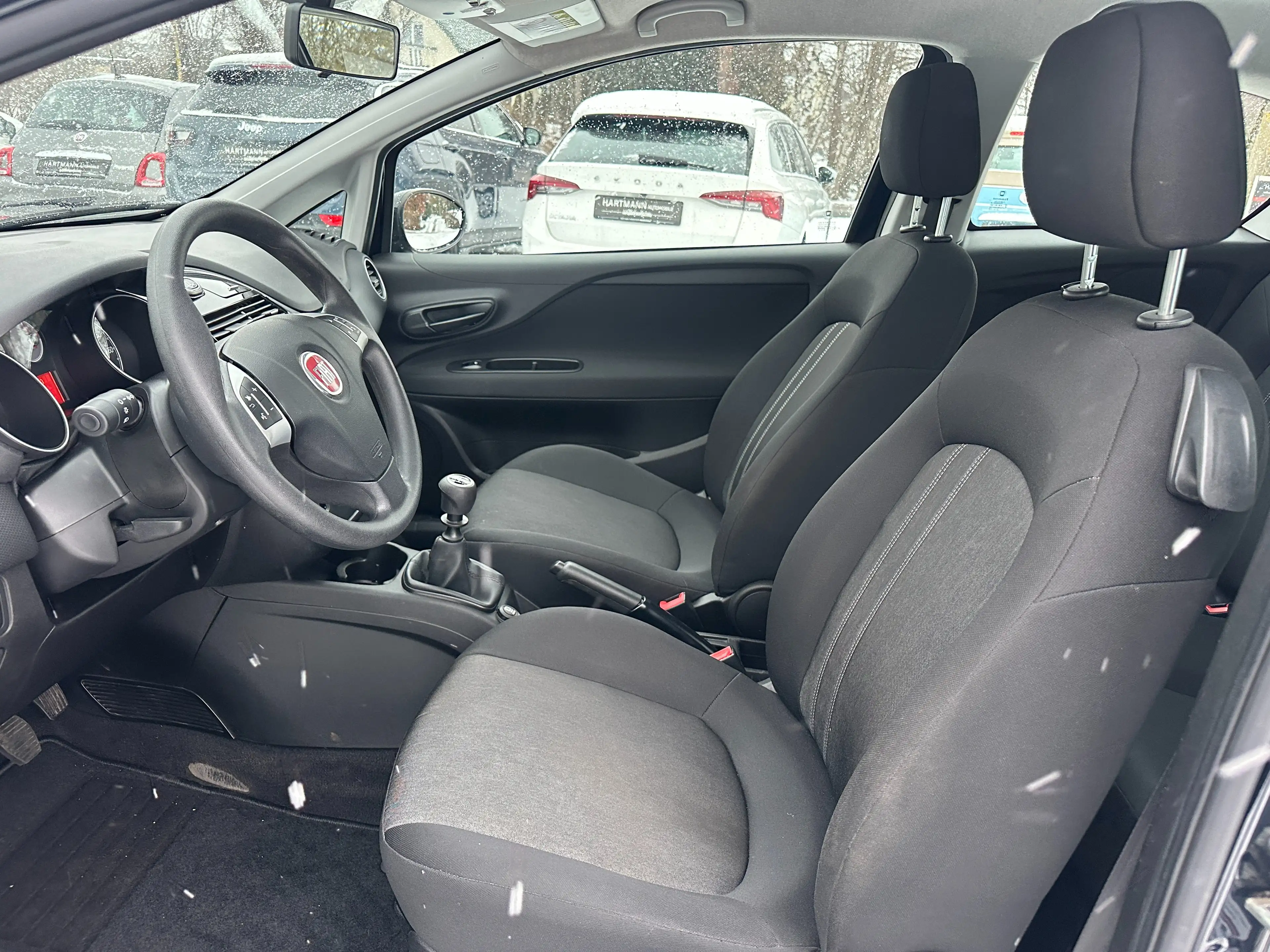 Fiat Punto Pop 1.2 69PS Klima/ZV/Bluetooth — photo 9