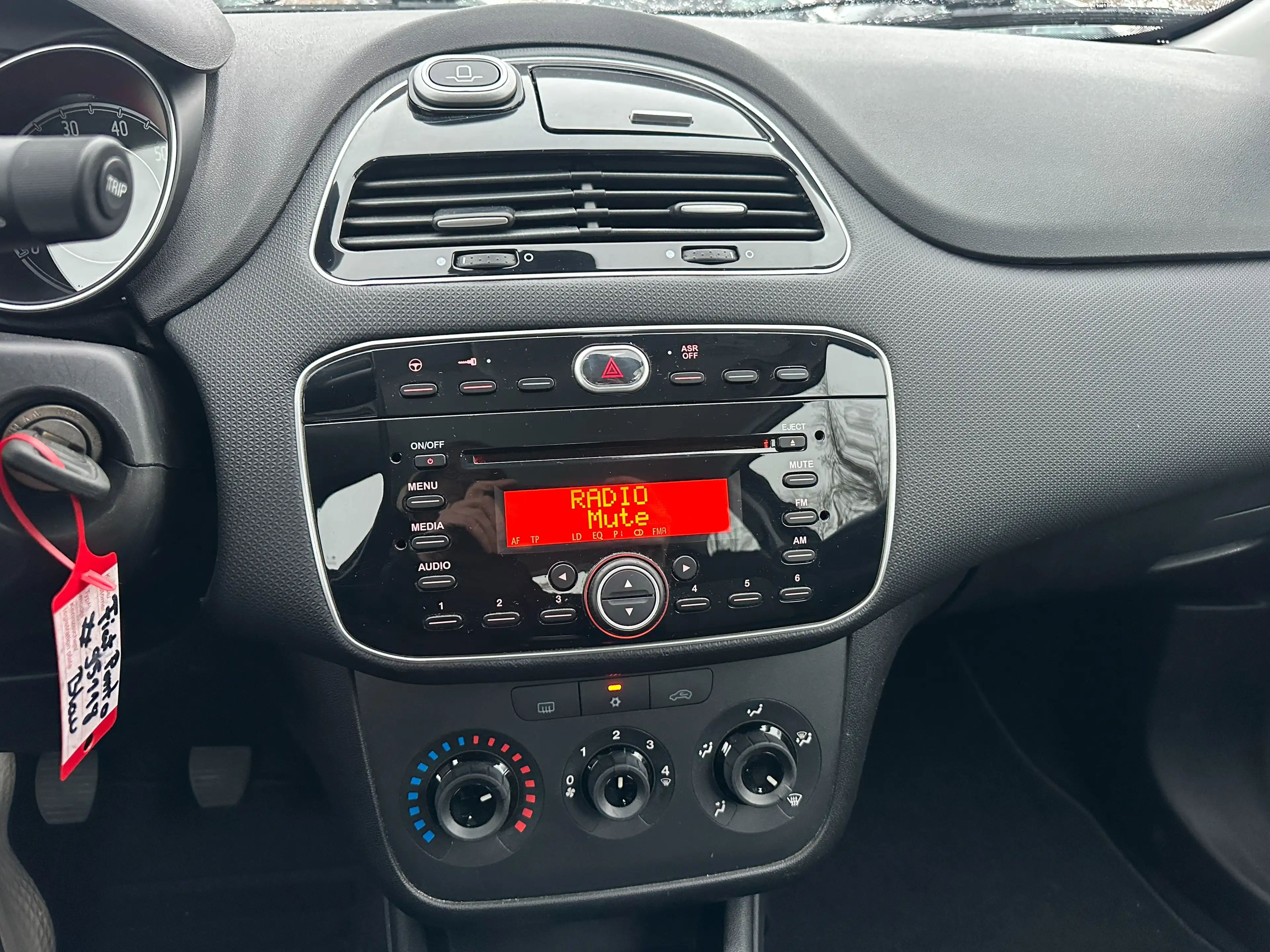 Fiat Punto Pop 1.2 69PS Klima/ZV/Bluetooth — photo 15
