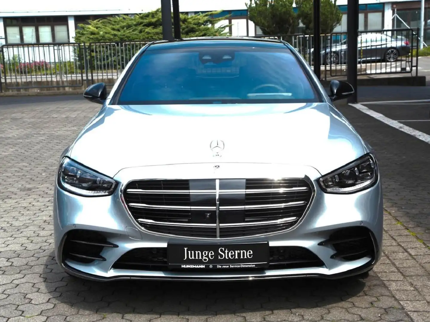 Mercedes-Benz S 580 e lang AMG Night Panorama Multikontursitze Argent - 2