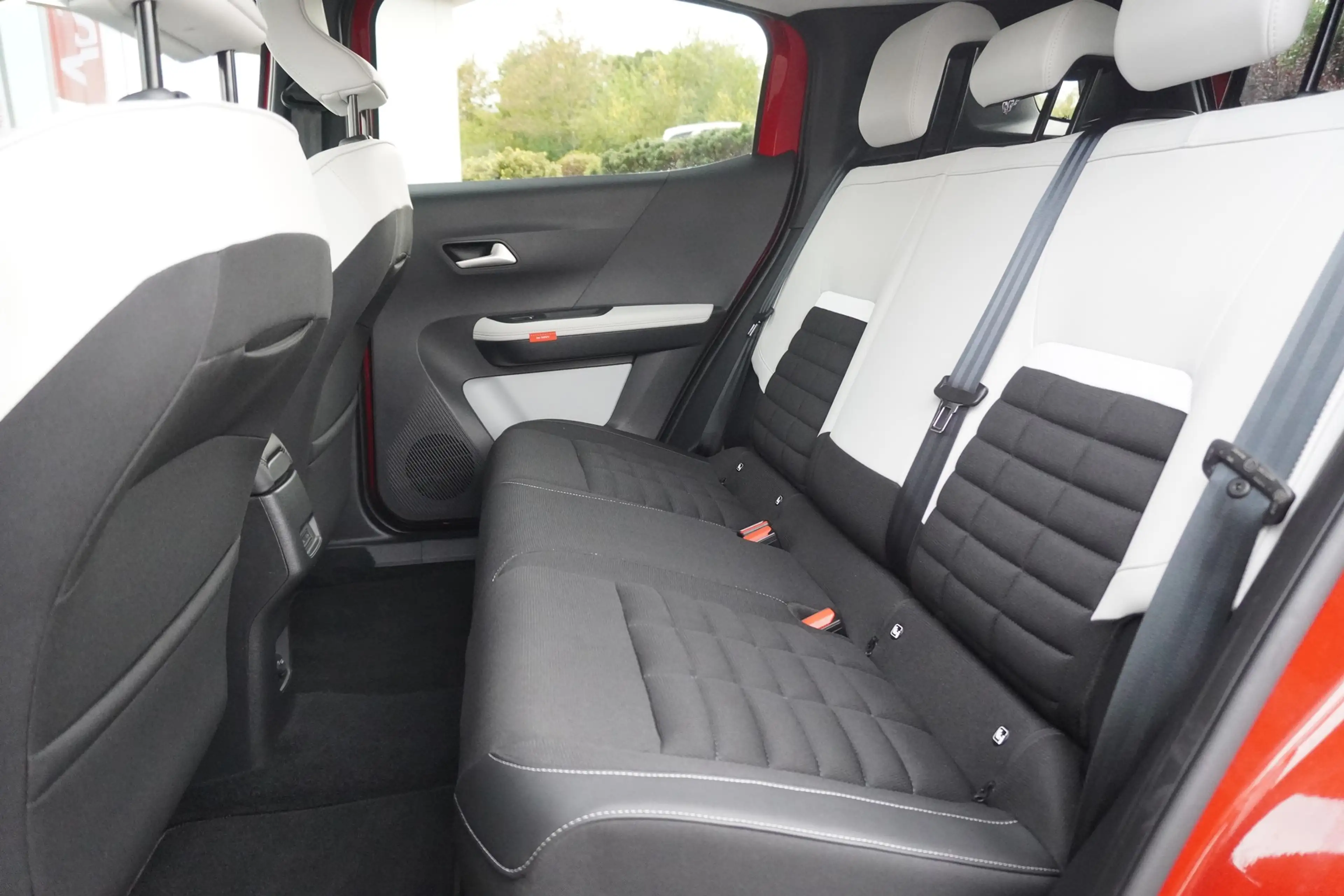 Citroen C3 Aircross ë 113 MAX Elektro LED Navi Totwinkel — photo 13