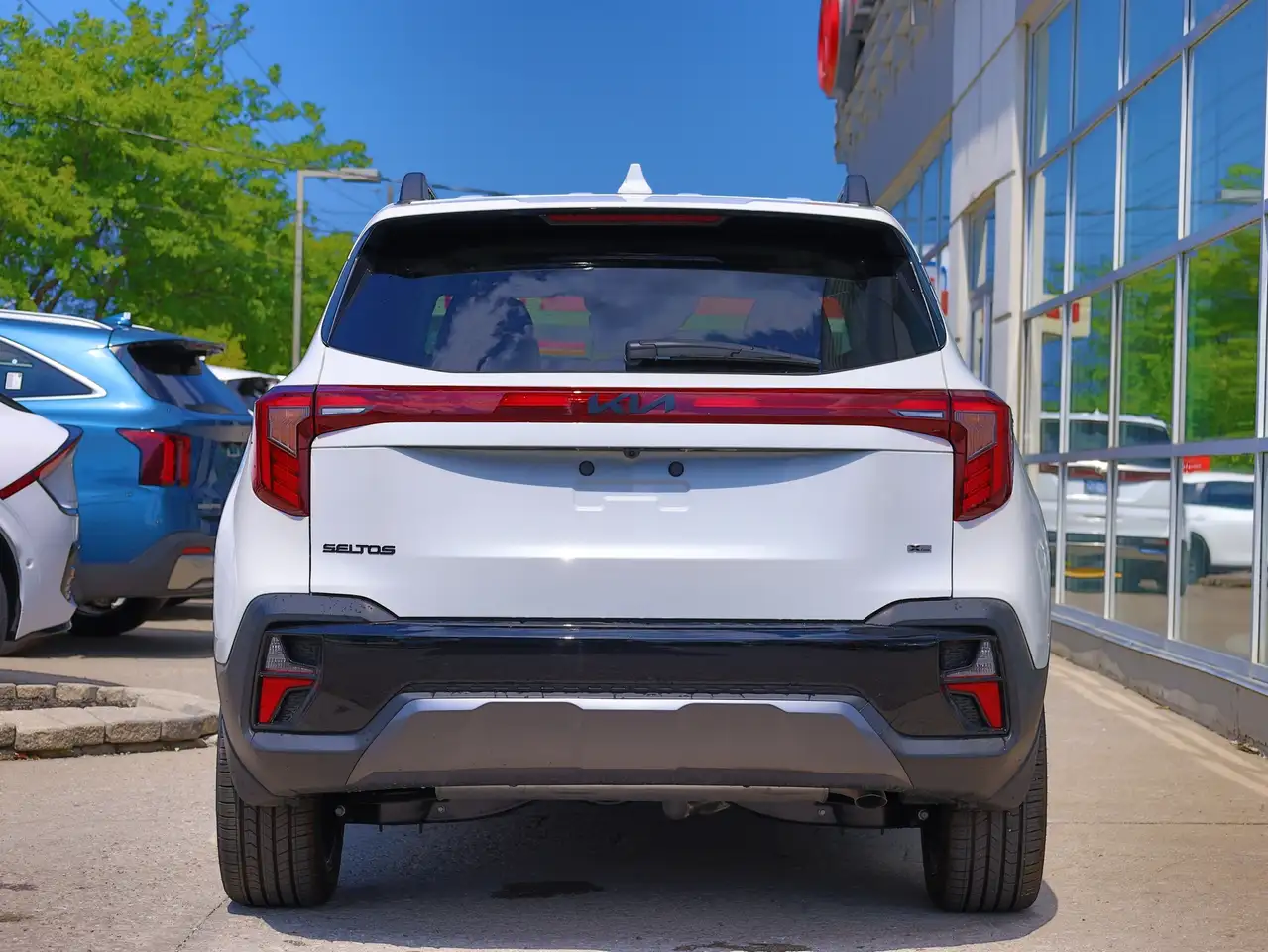 Kia Seltos снимка Kia Seltos