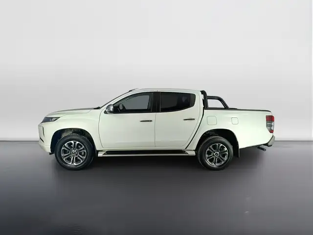 Mitsubishi L200 view 6