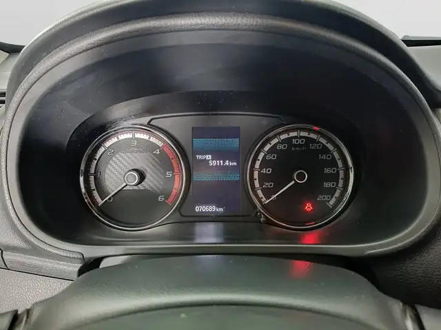 Mitsubishi L200 view 12