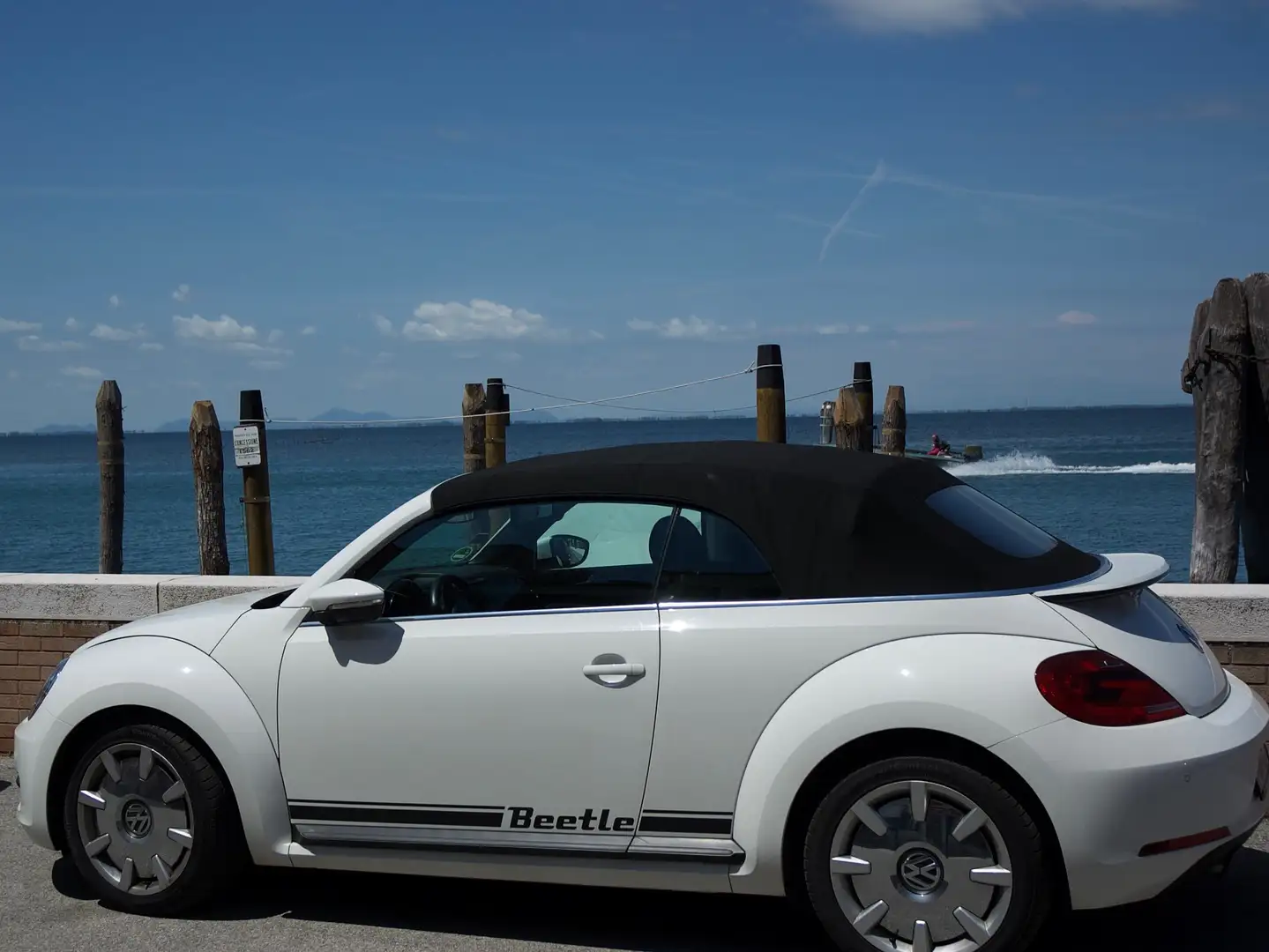 Volkswagen Beetle The Cabriolet 1.2 TSI DSG Design White - 1