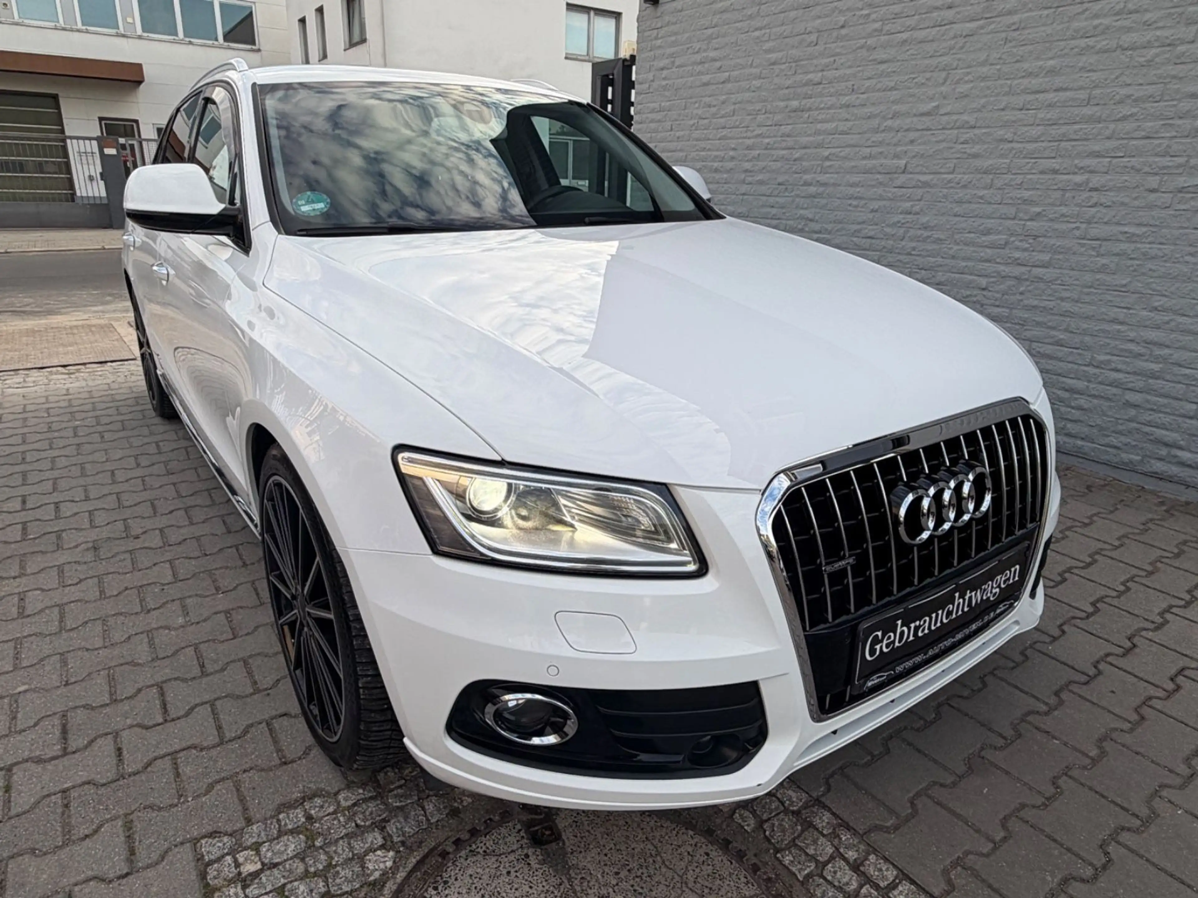 Audi Q5 2.0 TDI 190 PS quattro Leder Sitzklima Xenon — photo 4