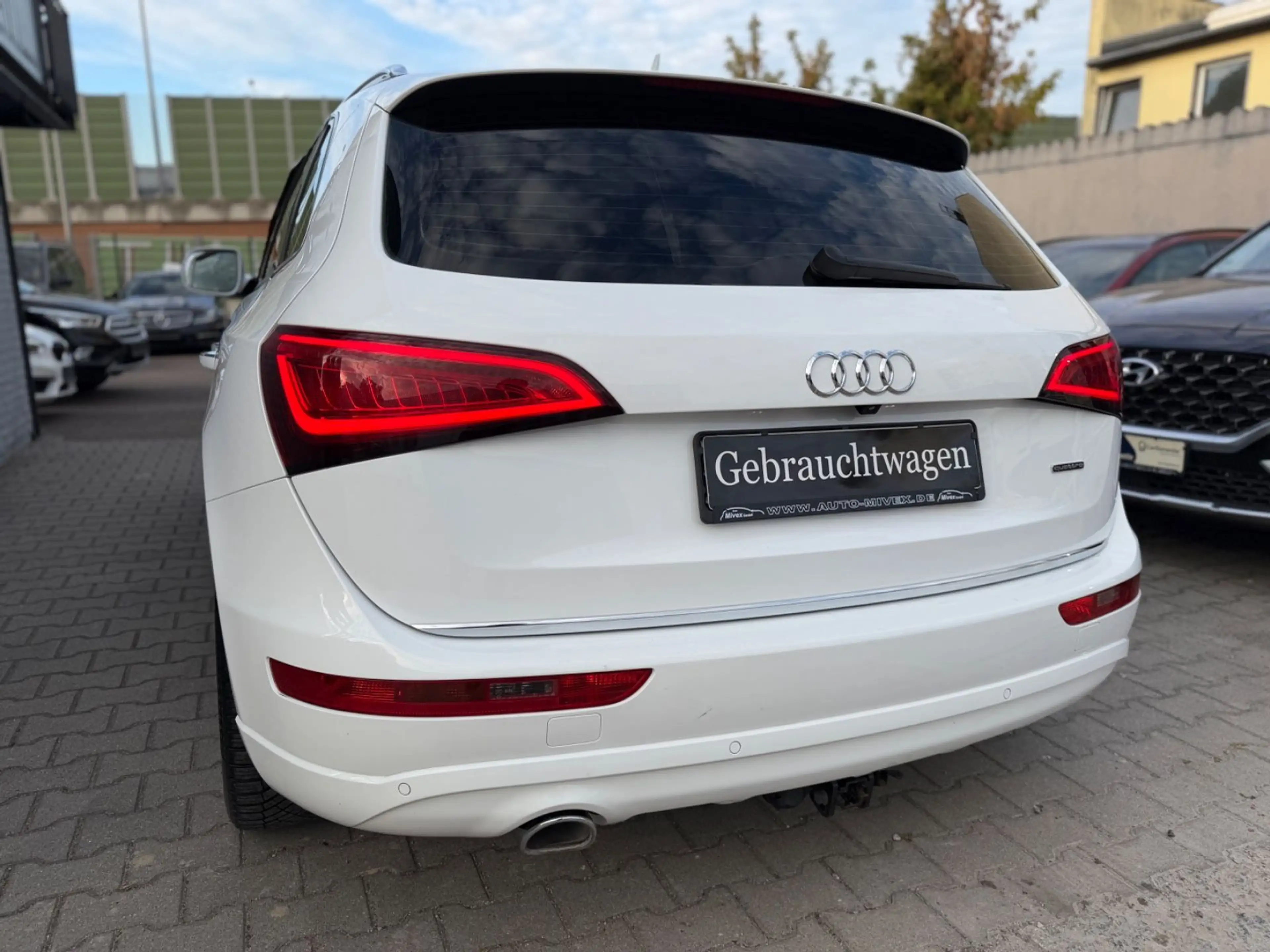 Audi Q5 2.0 TDI 190 PS quattro Leder Sitzklima Xenon — photo 7