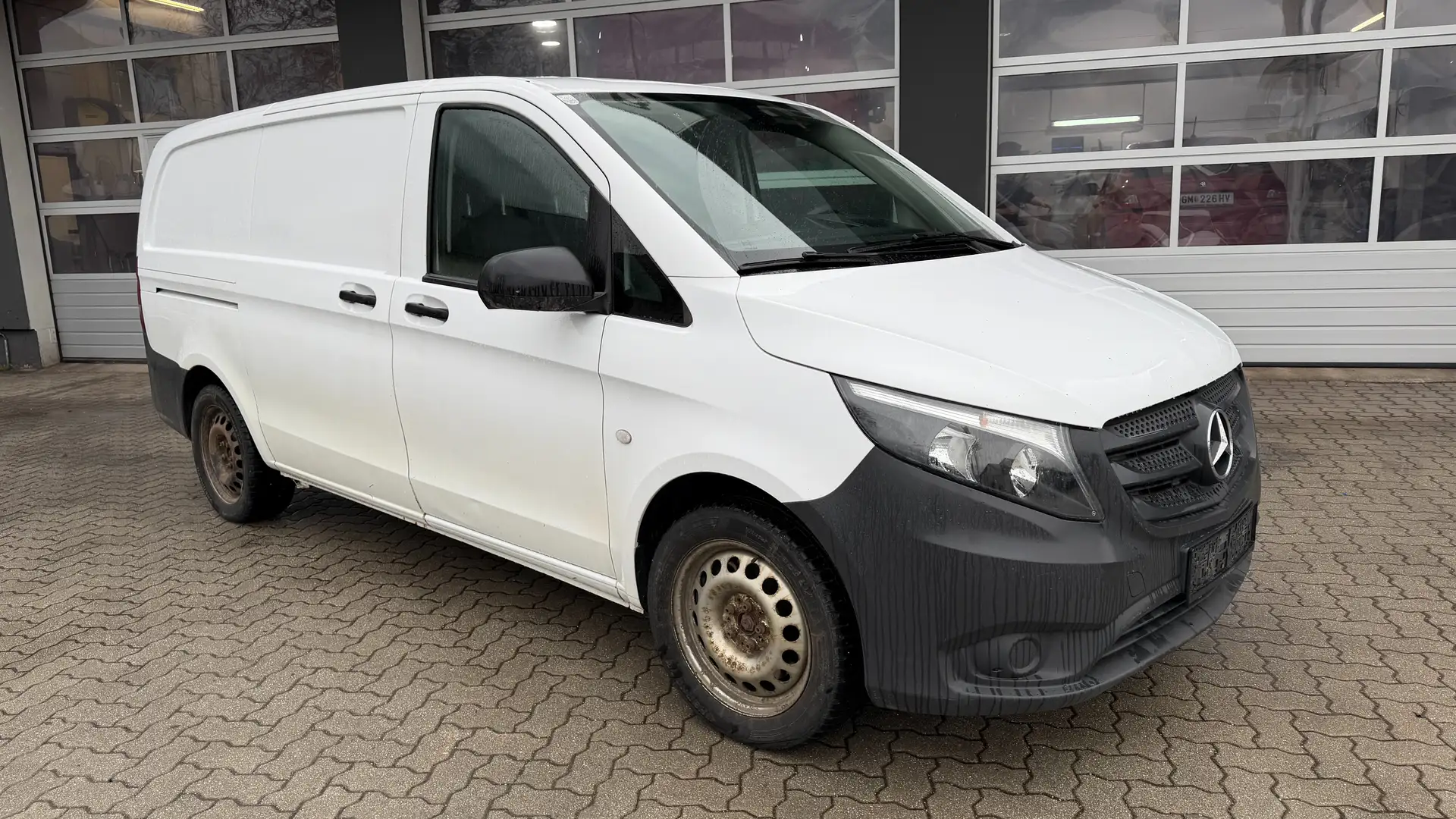 Mercedes-Benz Vito 114/116 CDI, 119 CDI/BT 4x4 lang Weiß - 1