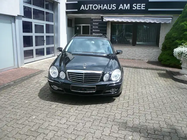 Mercedes-Benz E 230 Kombi Automatik Avantgarde AH-Kupplung E 230 Kombi
