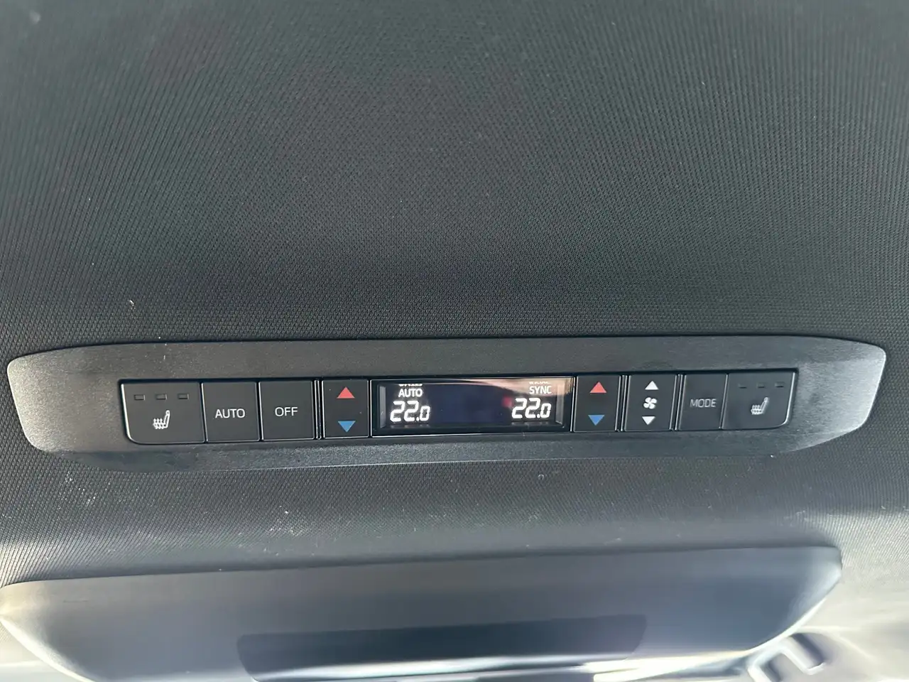 Toyota Sienna photo Toyota Sienna