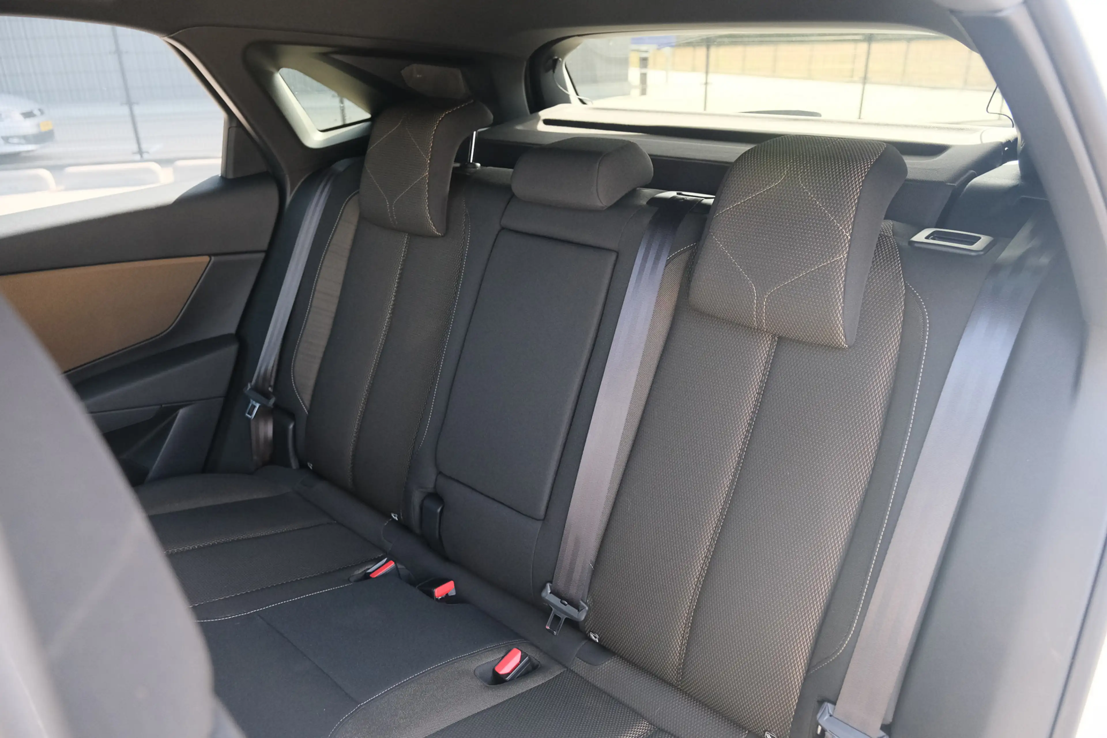 DS Automobiles DS 7 Crossback E-Tense Bastille+ — photo 30