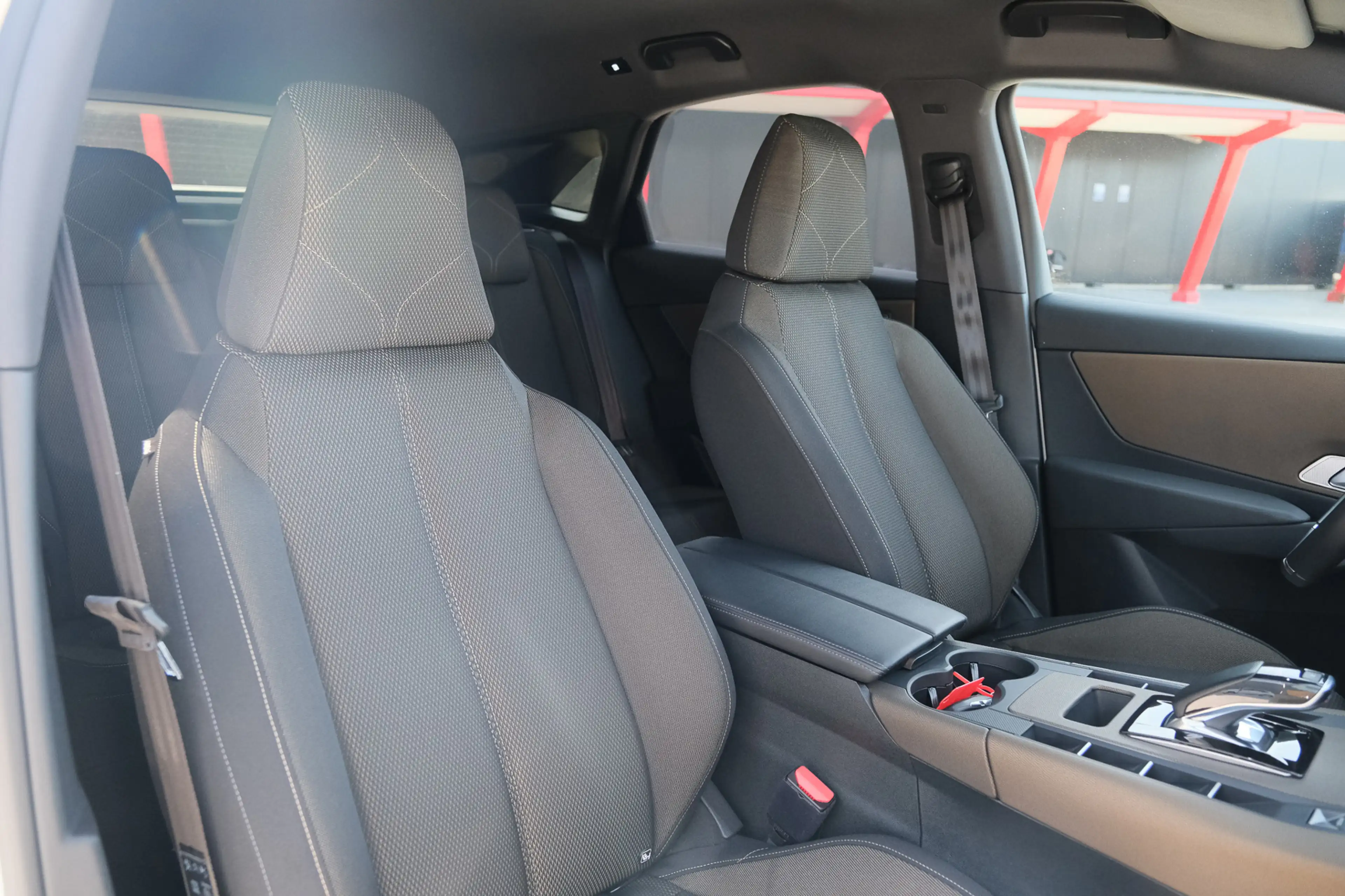 DS Automobiles DS 7 Crossback E-Tense Bastille+ — photo 26