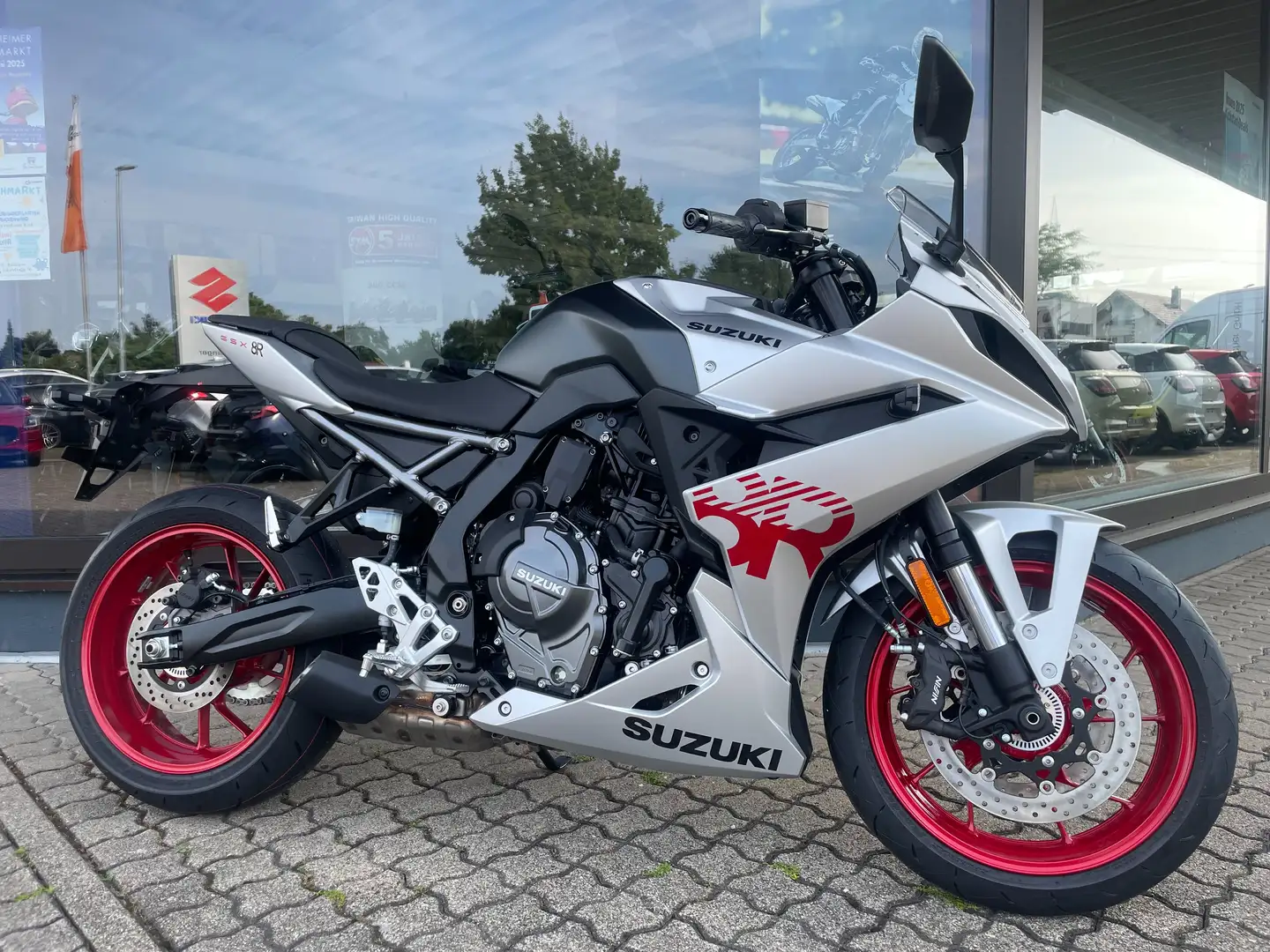 Suzuki GSX 8R 25er mit 4J Garantie/Preis inkl. NK! Argent - 1