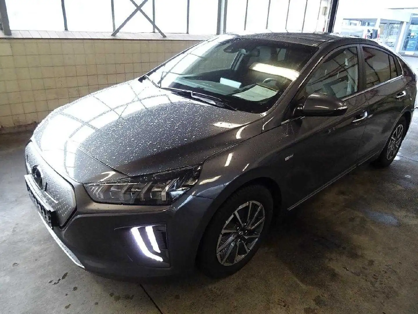 Hyundai IONIQ Style Elektro Grau - 1