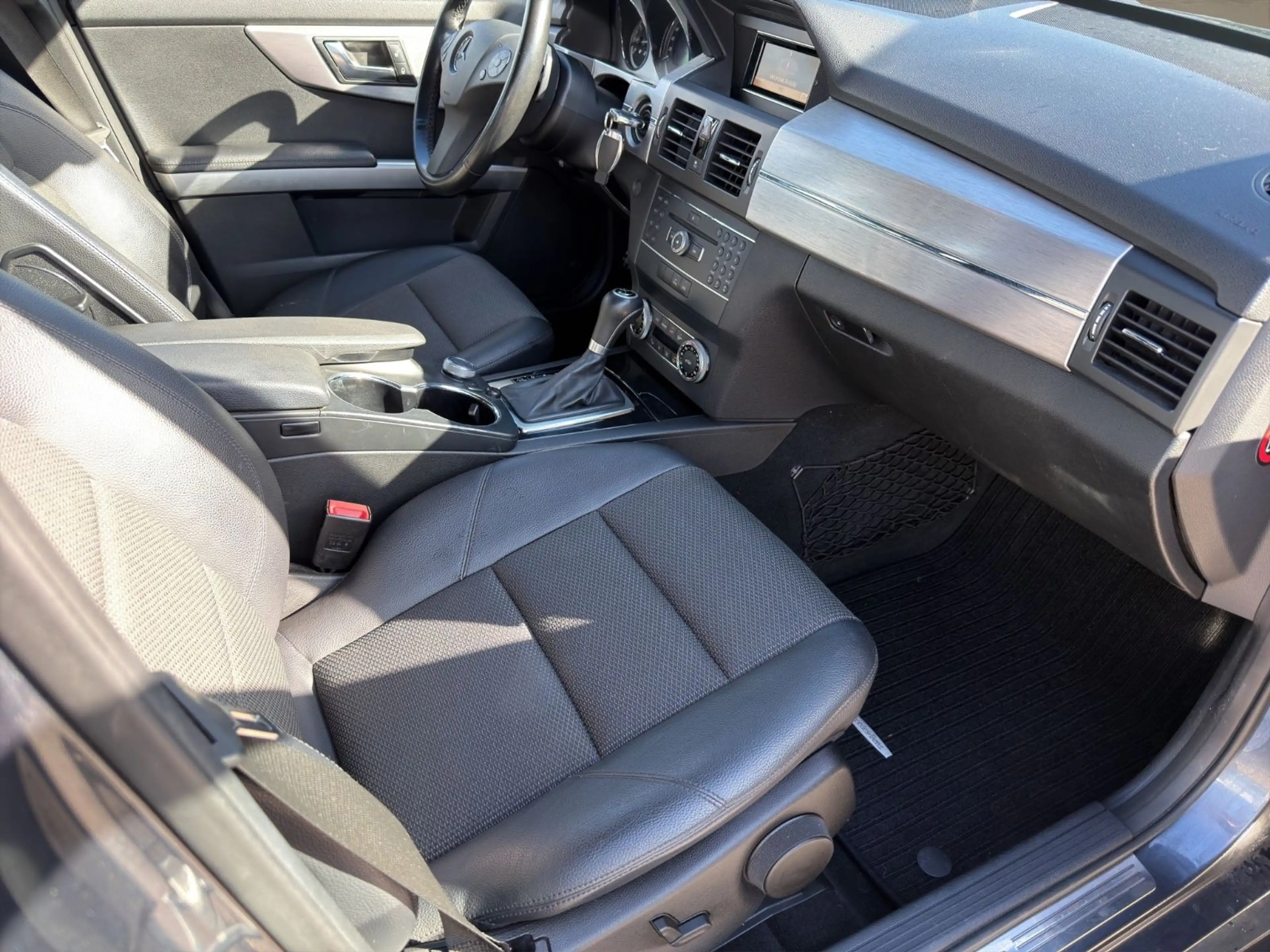 Mercedes-Benz GLK 250 CDI 4Matic / AMG-Line / Navi — photo 12