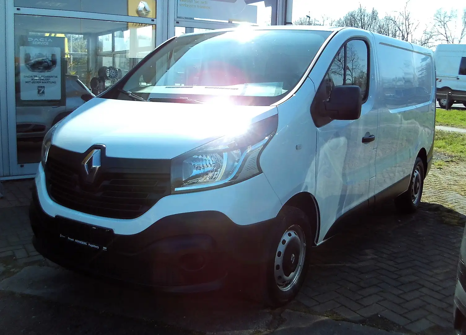 Renault Trafic dCi 120 L1H1 Komfort Weiß - 2