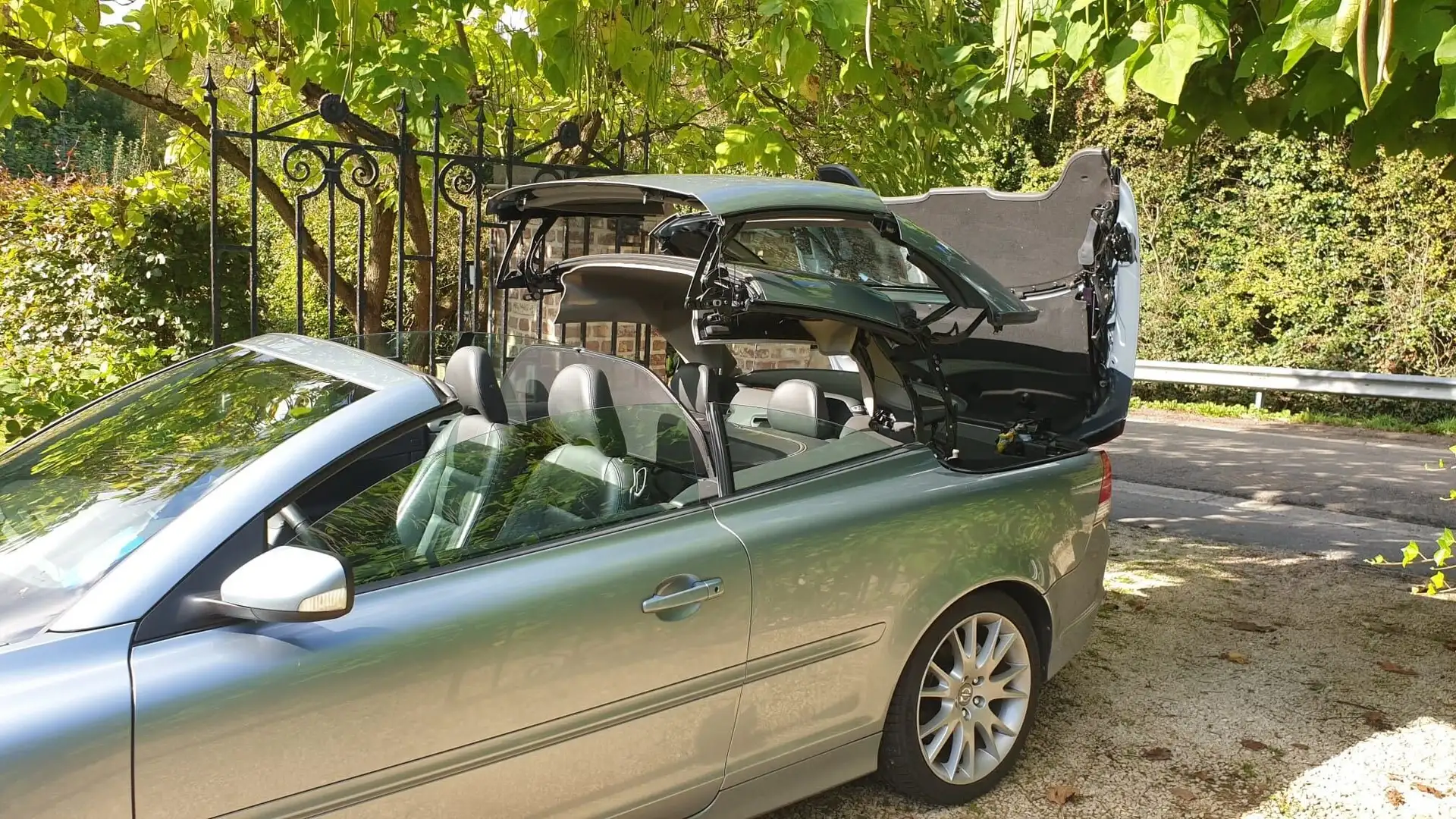 Volvo C70 C70 Cabrio 2.5 Turbo 20v T5 Summum Geartronic Zilver - 2