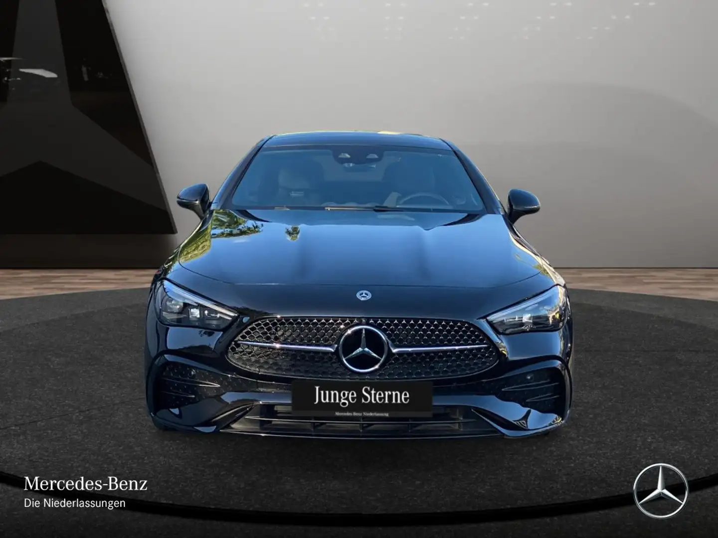 Mercedes-Benz CLE 200 AMG+NIGHT+PANO+360+KEYLESS+9G Schwarz - 2