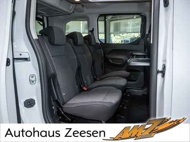 Opel Opel Combo view 4