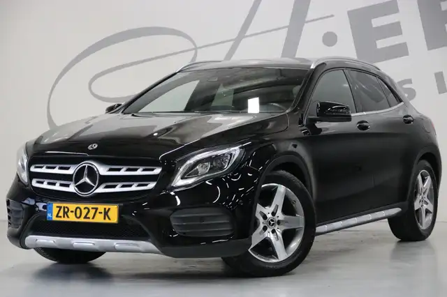 Mercedes-Benz GLA 180 Memory/AMG-styling