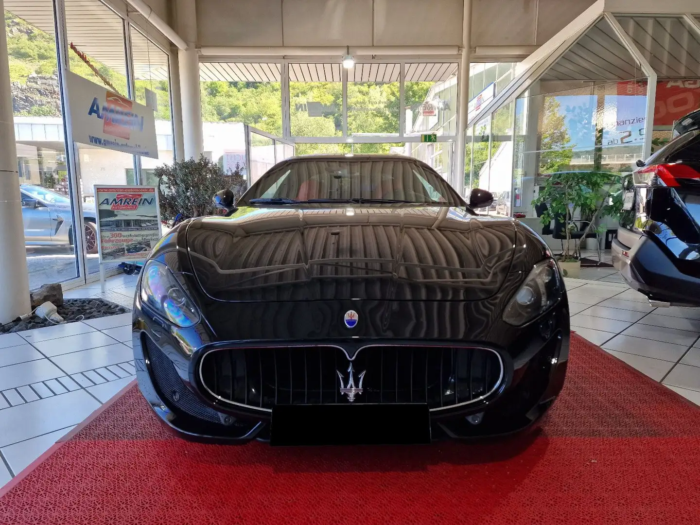 Maserati GranTurismo 4.7 V8 Sport Aut. NAVI LEDER BOSE Schwarz - 2