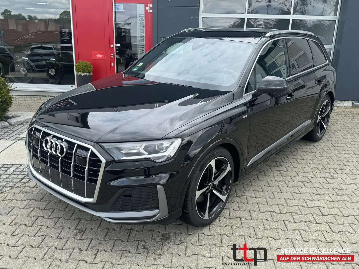 Audi Q7 50 TDI S-line qu.AHK 21-Alu LUFT Head-UP Černá - 1