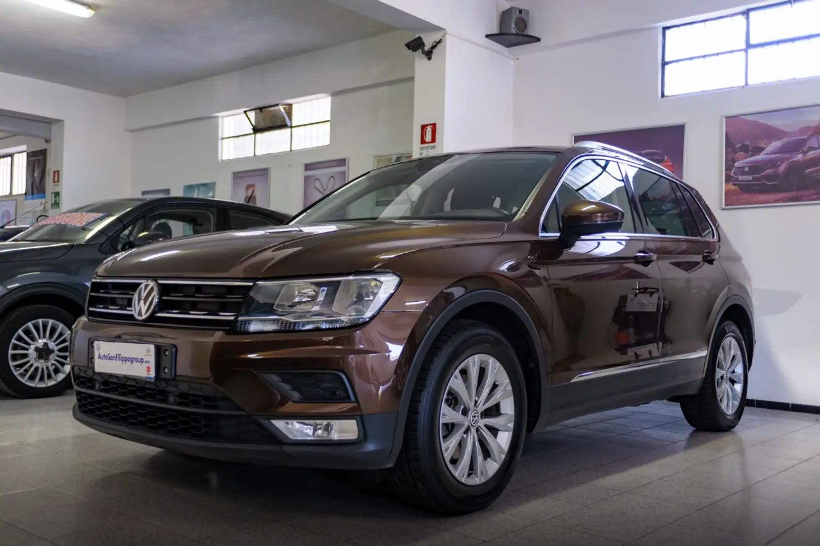 Volkswagen Tiguan Tiguan 2.0 tdi Business 150cv NAVY PARK Marrone - 1