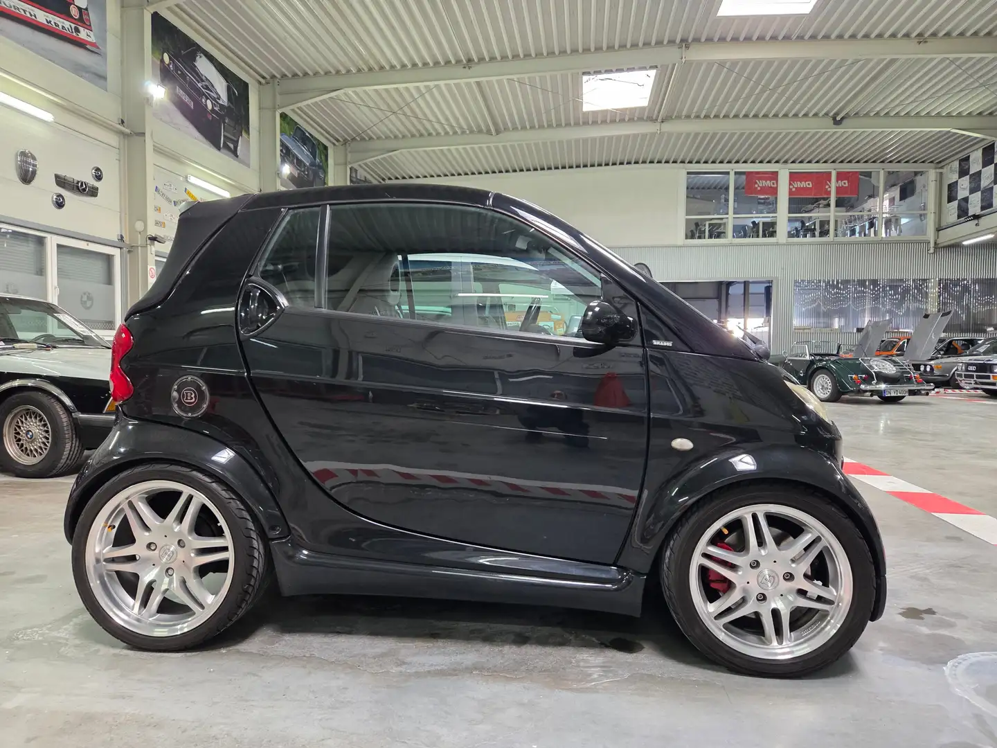 smart forTwo cabrio softtouch BRABUS Schwarz - 2