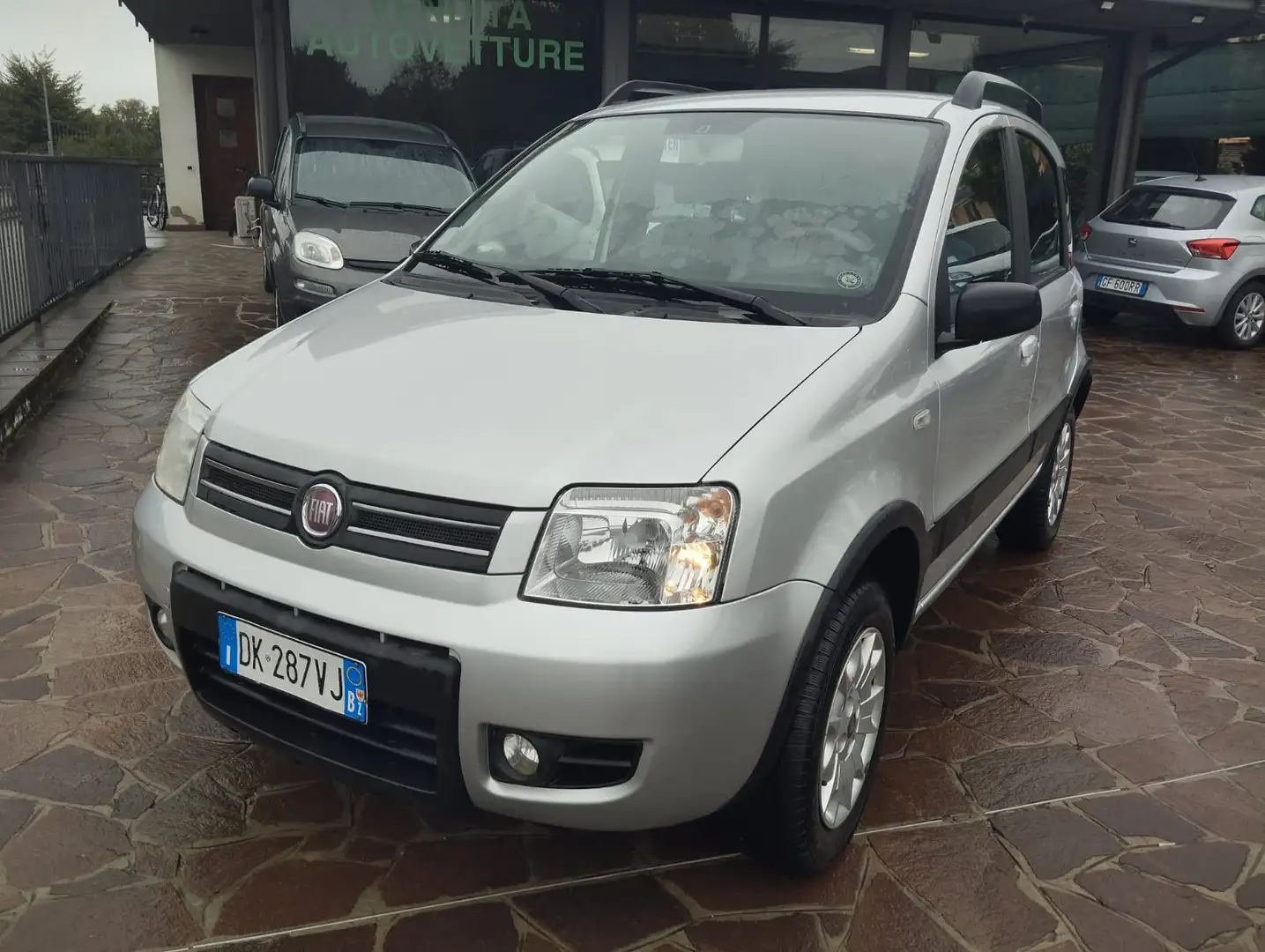 Fiat Panda Panda 1.2 Climbing 4x4  NEOPATENTATI GARANZIA Zilver - 1