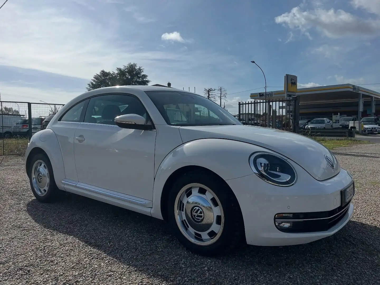 Volkswagen Maggiolino 1.6 tdi Design 105cv - 1