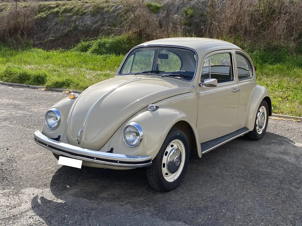 Volkswagen Maggiolino con tetto apribile, foto 1