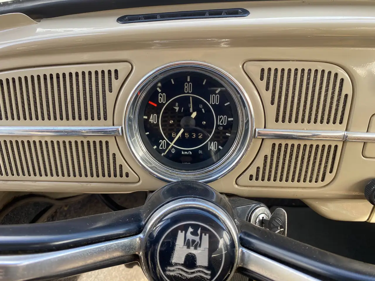 Volkswagen Maggiolino con tetto apribile, foto 8