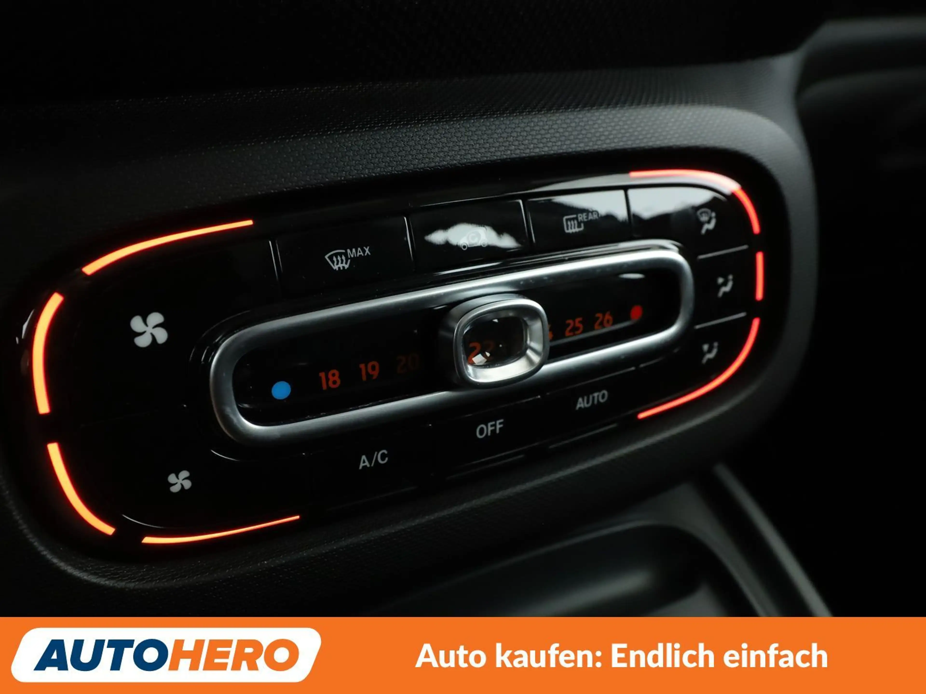 smart forFour 1.0 passion *NAVI*TEMPO*PDC*SHZ*KLIMA* — photo 22