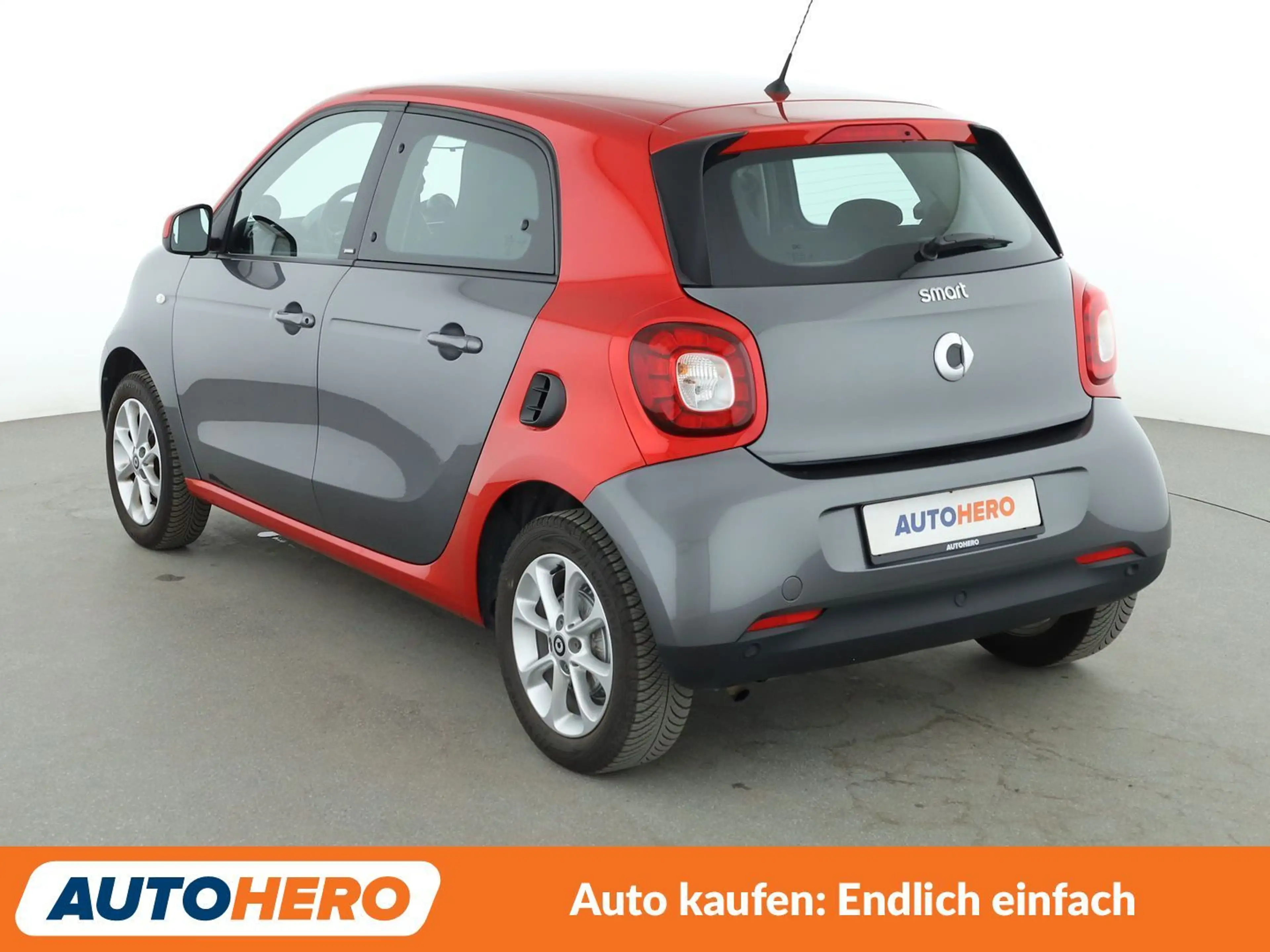 smart forFour 1.0 passion *NAVI*TEMPO*PDC*SHZ*KLIMA* — photo 4