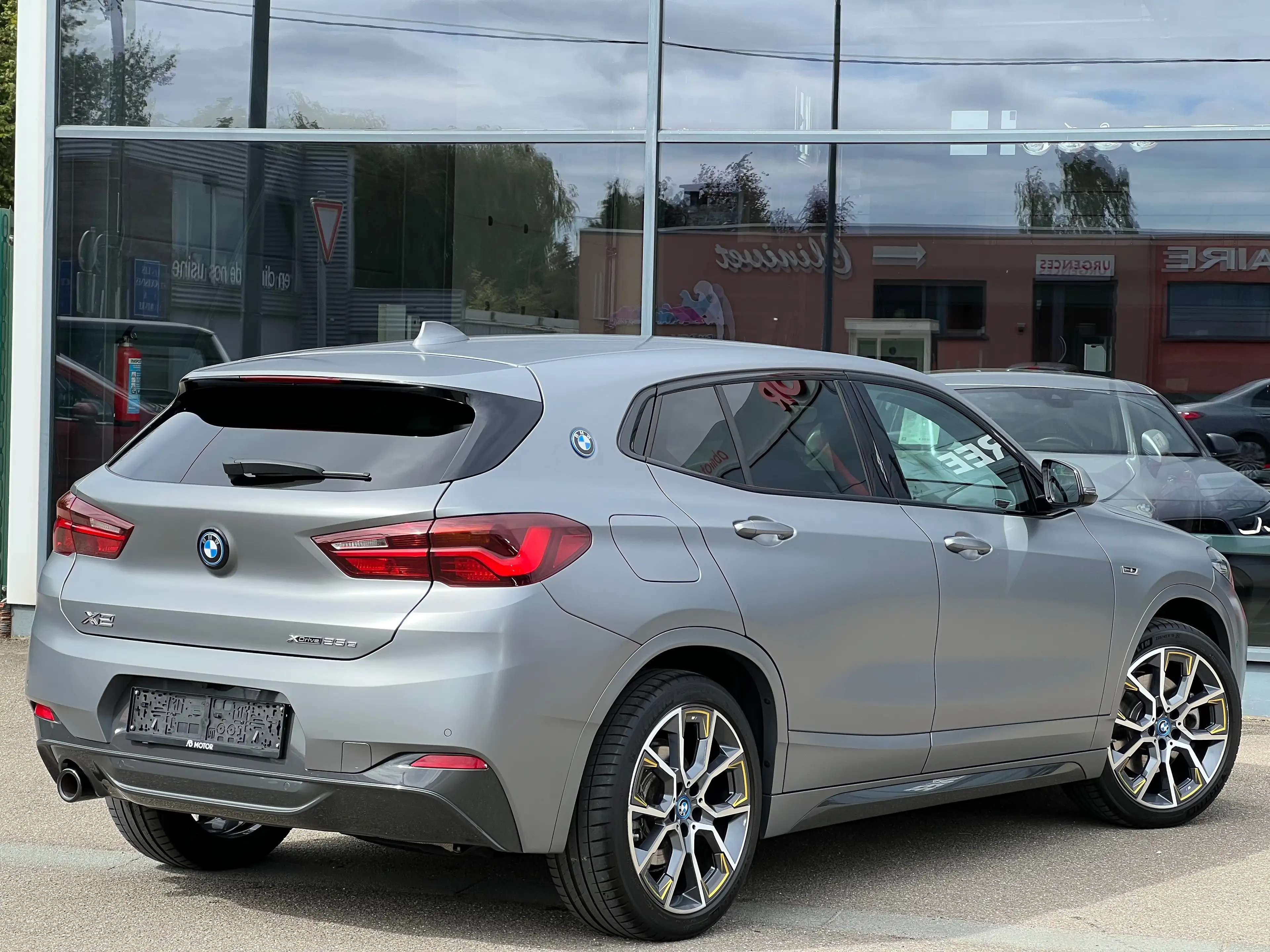 BMW X2 X2 PHEV 1.5iA xDrive25e PACK-M GARANTIE BMW PREMIMUM 01/2030 FULL OPTION — photo 4