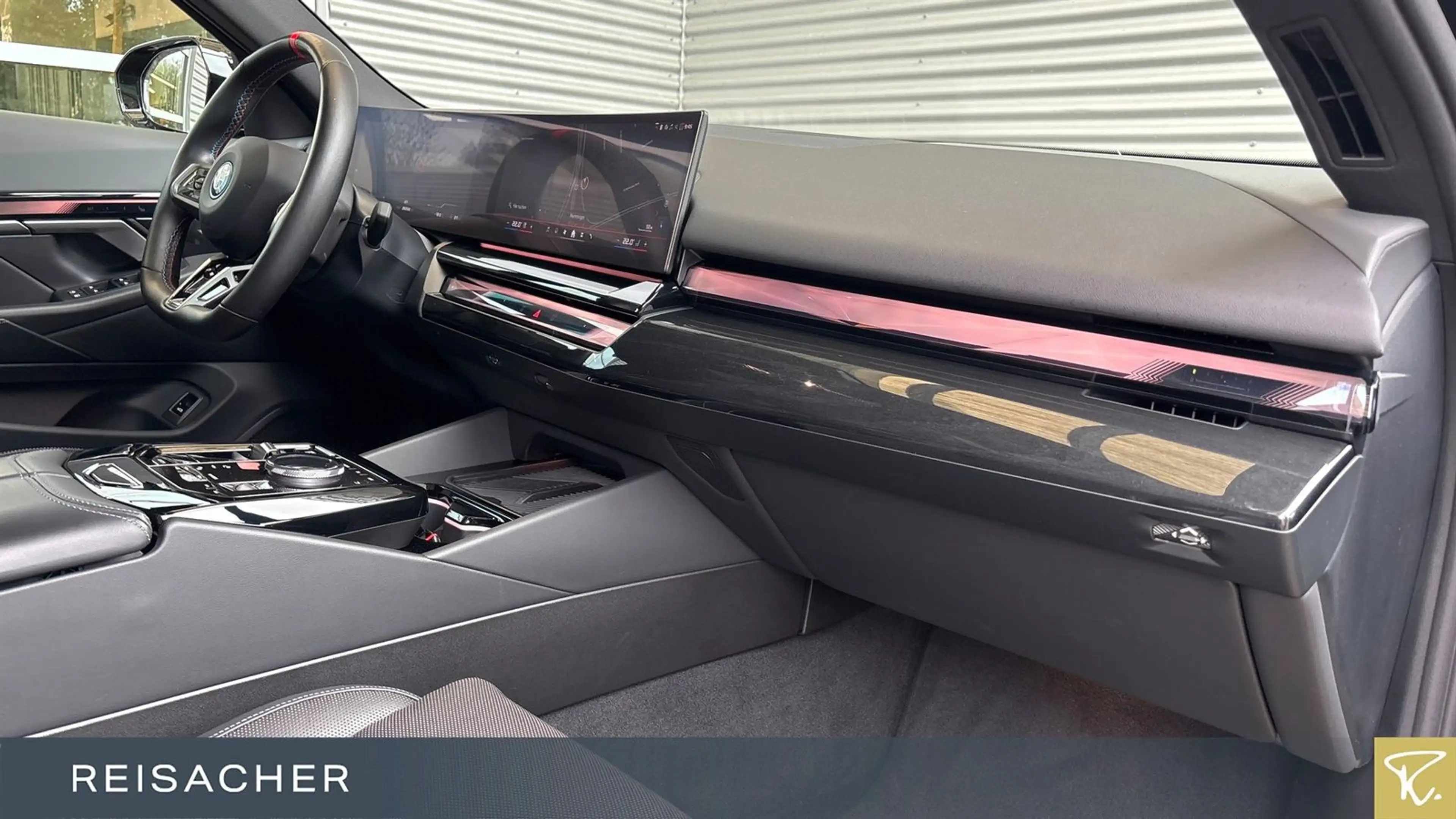 BMW i5 M60 xDrive M-Sport PRO,Pano,AHK,DAProf,BABAss — photo 14