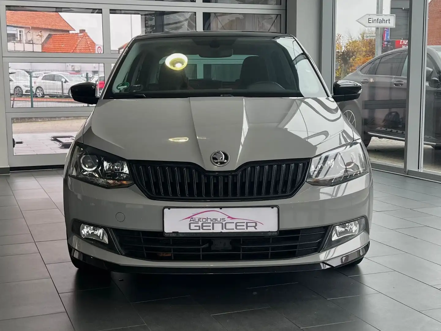 Skoda Fabia Monte Carlo 1.2 TSI "Pano/Klima/Navi/Temp" Gris - 2