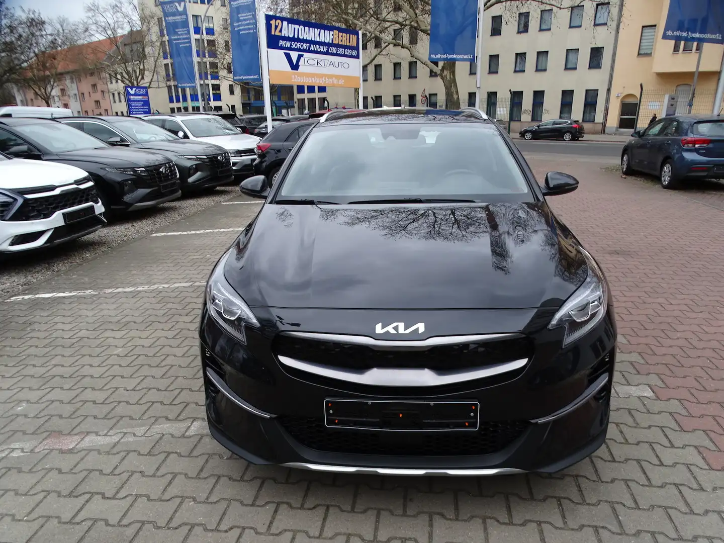 Kia XCeed 1.6 Plug-in Hybrid Spirit Navi, Auto crna - 1