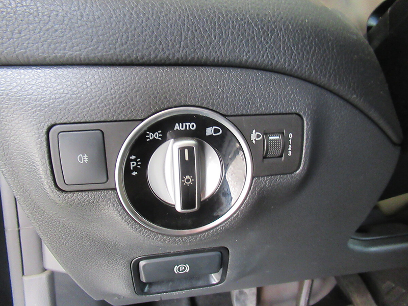 Mercedes-Benz CLA 180 d Shooting Brake *Teilledersitze *Navigationssy... — photo 10