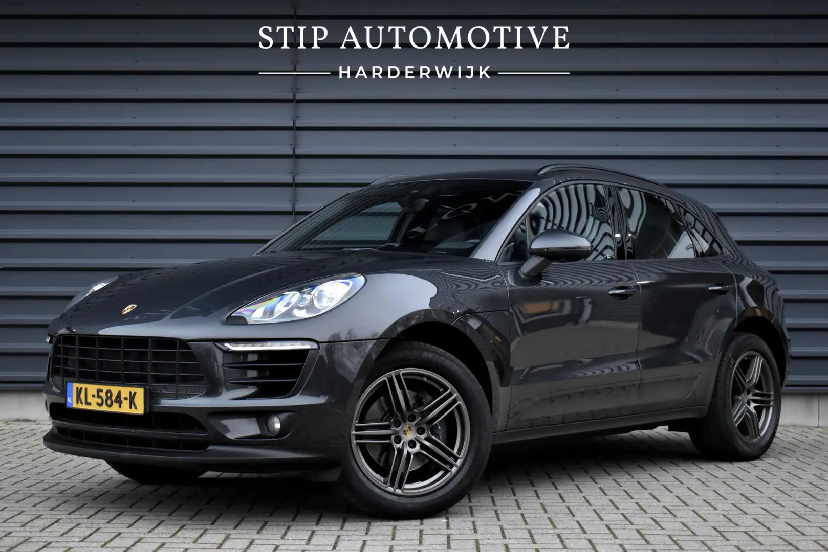 Porsche Macan 2.0 PDK | Camera | Comfortstoelen 14-wegs | Adapti Grijs - 1