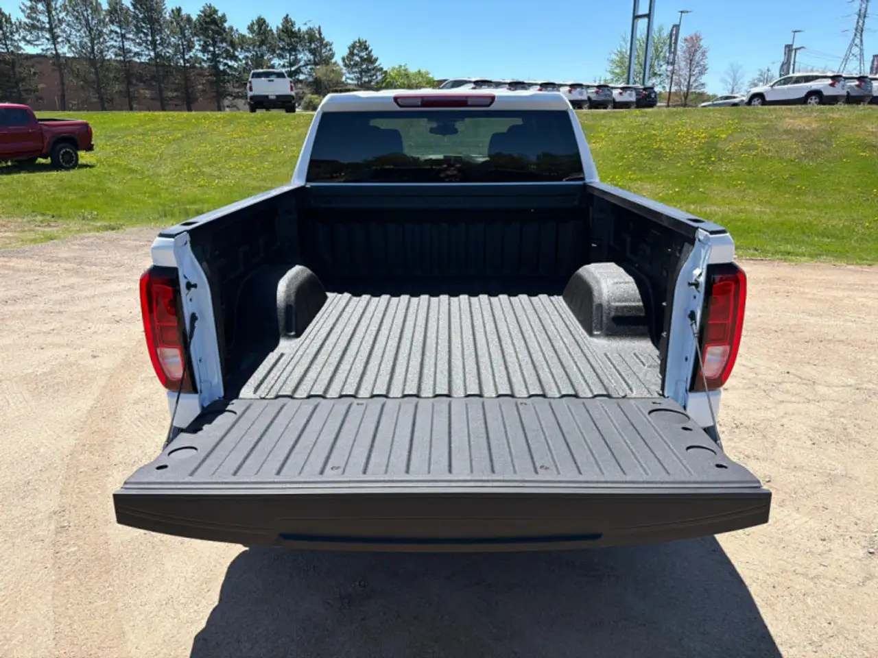 GMC Sierra 1500 снимка GMC Sierra 1500
