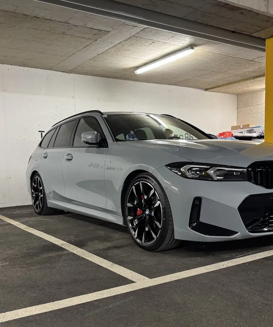 BMW 330 330e PHEV xDrive Touring Aut. - 1