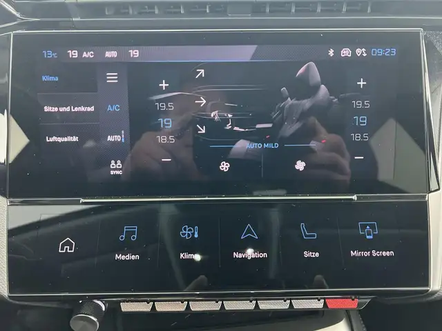 Peugeot 408 view 15