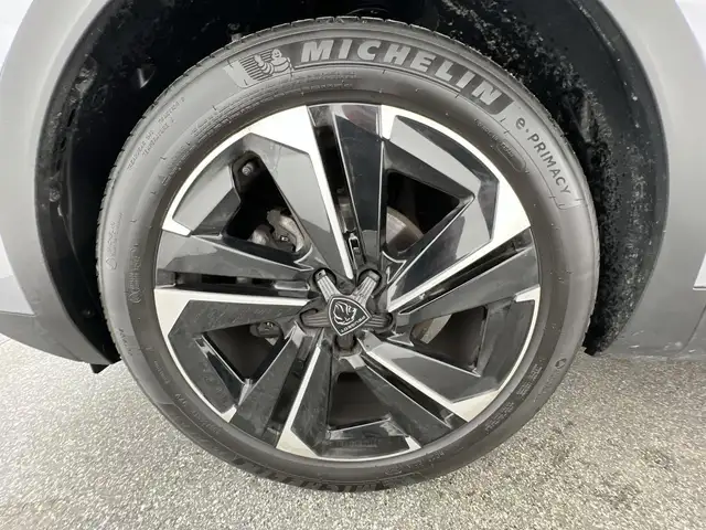 Peugeot 408 view 6
