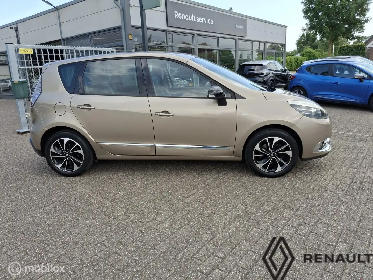 Renault Scenic 1.2 TCe Bose Brun - 2