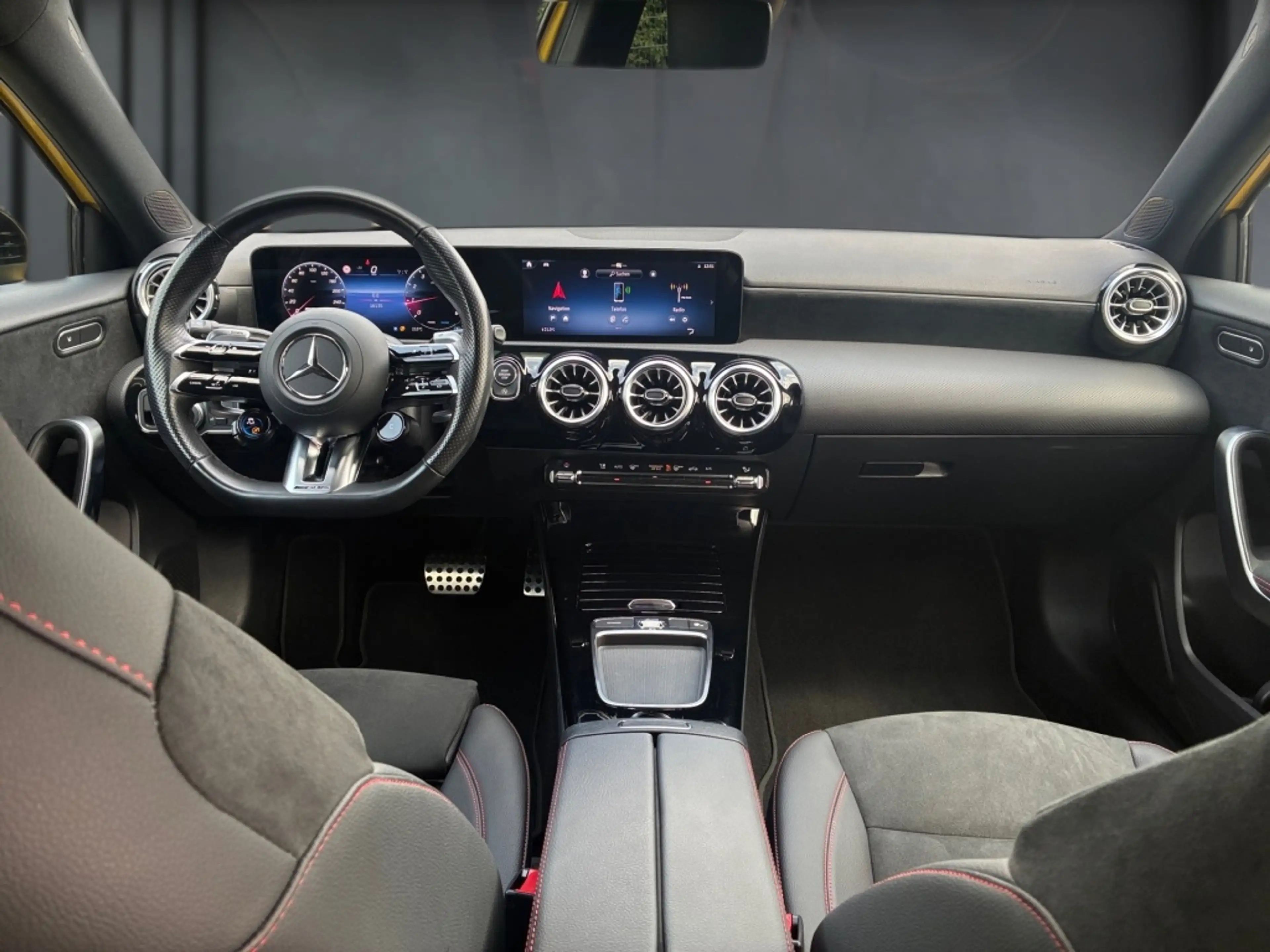 Mercedes-Benz A 35 AMG AMG A 35 4M Kamera Night.II AdvPlus — photo 13