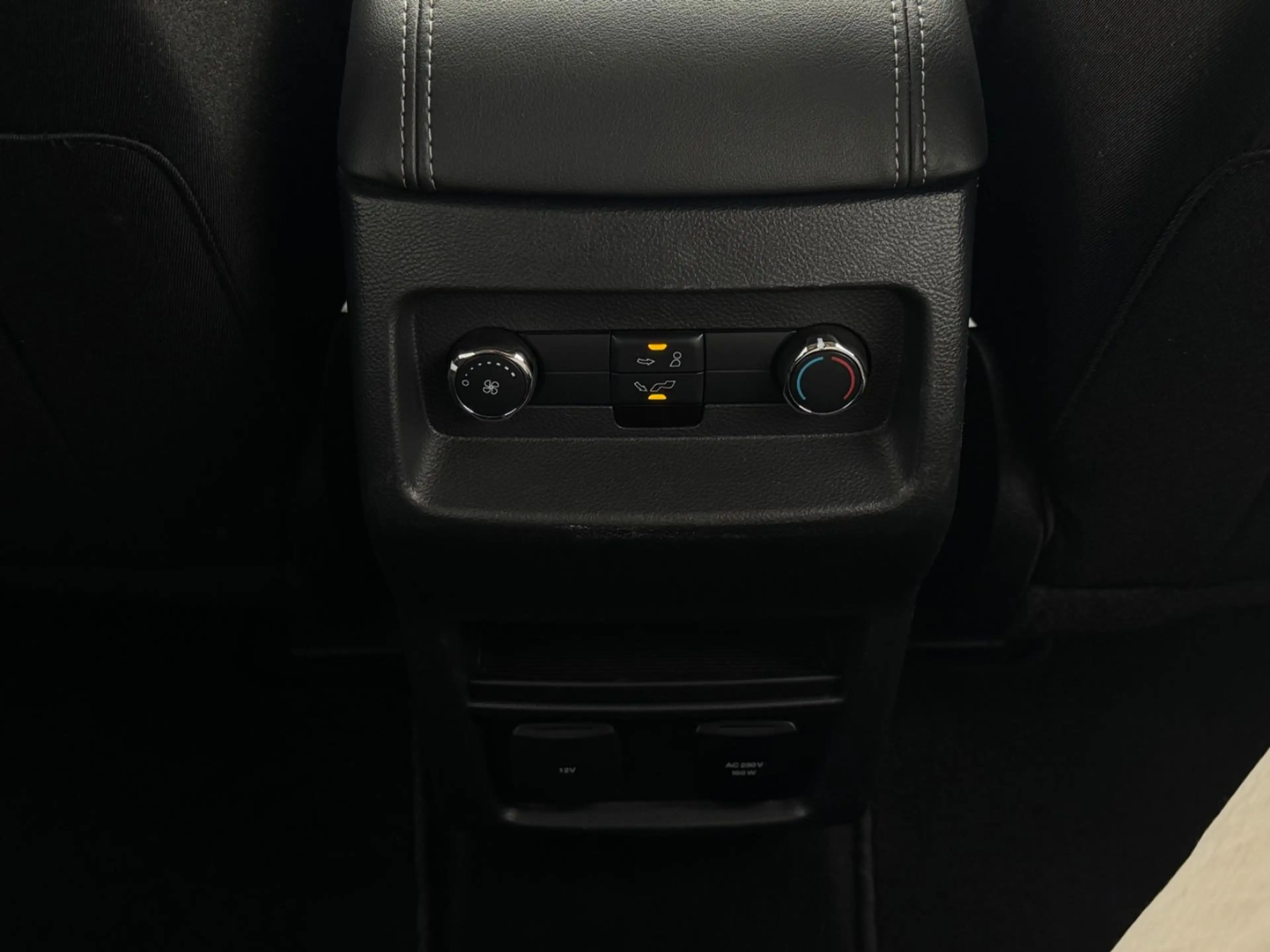 Ford Galaxy Titanium 2.0*AUT.*7-SITZ*AHK*KAMERA*GARAN — photo 10